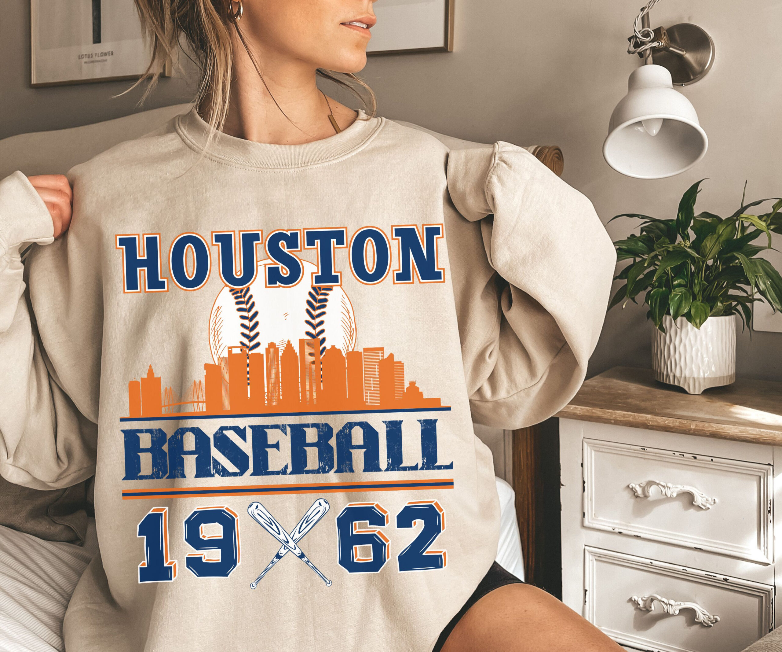 Vintage Styled Houston Baseball MLB Sweatshirt Vintage Styled Houston Baseball MLB Sweatshirt